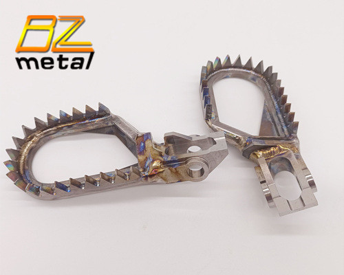 Titanium KTM footpegs-2 .jpg