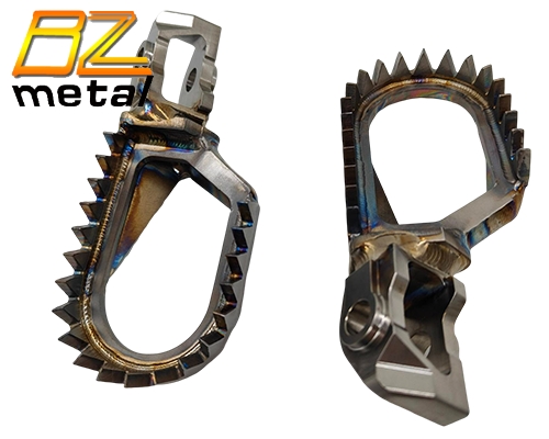 KTM-enjoy-2023 Titanium Footpegs.jpg