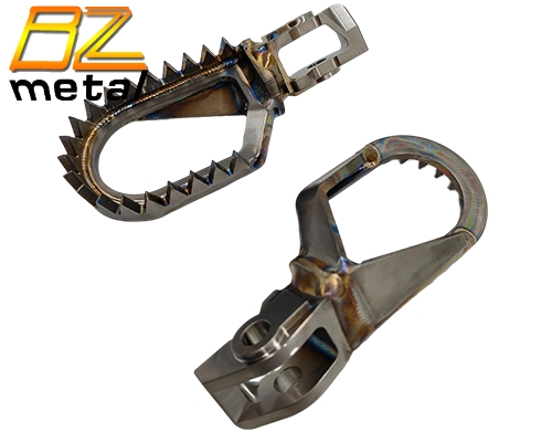 titanium footpegs KTM-Enjoy-2023.jpg