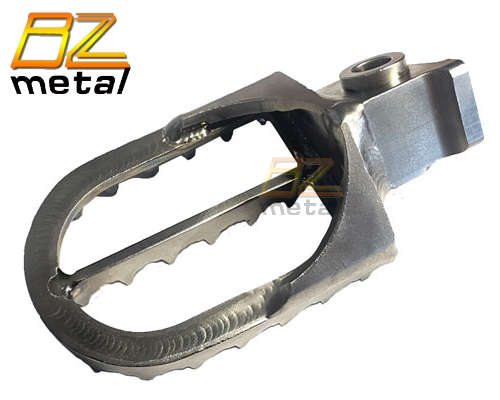 Titanium Footpegs KTM 790 ADV.jpg