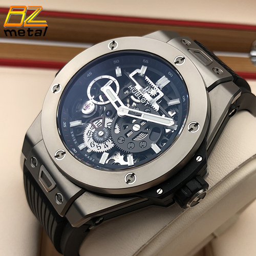 titanium material watch.jpg